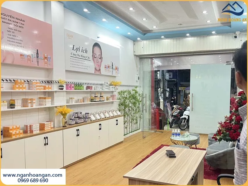Thi Sàn Nhựa Dán Keo Cho Cửa Hàng Đẹp, Bền